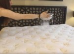 SHE SPILLED BAKING SODA ON THE BED, AND AFTER 30 MINUTES THEY ALL REMAIN SPEECHLESS! WHEN YOU SEE WHY, YOU WILL DO THE SAME (VIDEO)