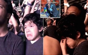 This Young Lad And His Father Went Emotional After Watching Coldplay Perform Live