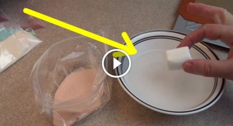 She mixes Marshmallows, Water And Jelly… The Result? Delicious!