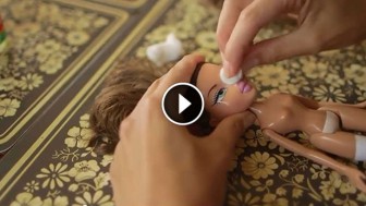 She Takes Off A Doll’s Face With Nail Polish Remover. When You See The Result You’ll Want One!