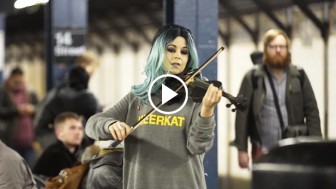 Famous Violinist Starts Playing “Hallelujah” In A Crowded Train Station, But No One Seems to Notice!